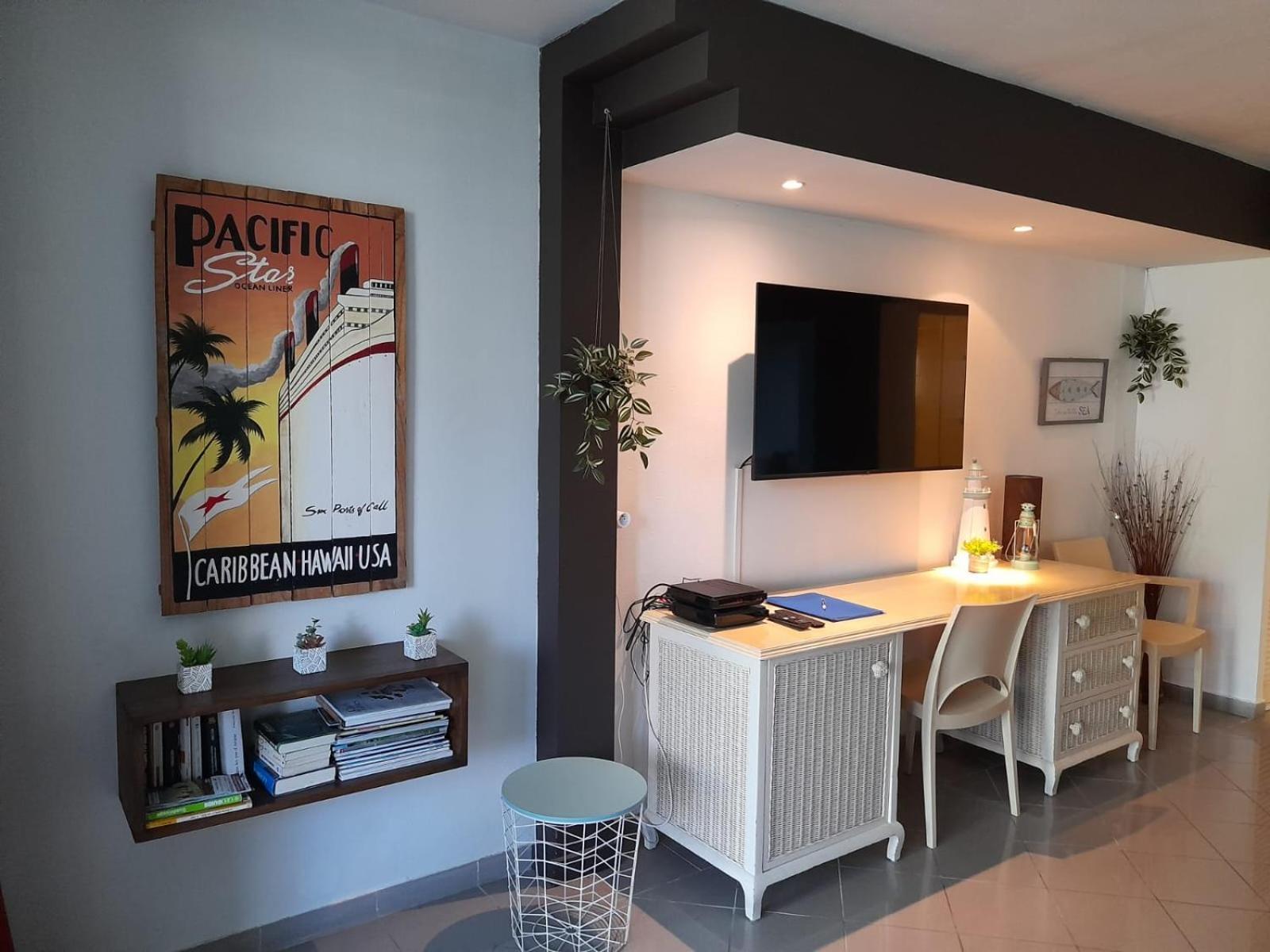 Ilet Bleu Studio Cosy Rdc Vue Mer Et Jardin - Acces Direct Plage Le Gosier  Extérieur photo